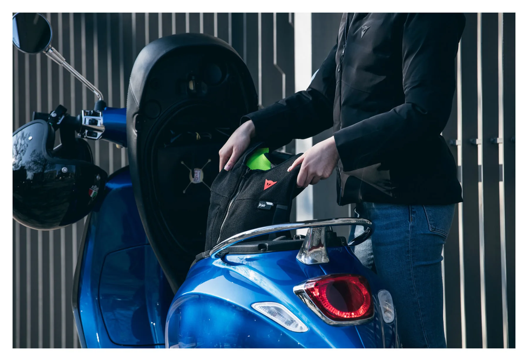 Dainese D-Air Smart Jacket V2 Woman 2 Dainese D-Air Smart Jacket V2 Woman - Image 2