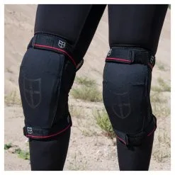 SUPER SHIELD GUARDS LARGE 11 SUPER SHIELD GUARDS LARGE -Textile Clothing Popular Shop ad.11.03.ARG20019242SuperShieldGuardsKnieprotektorenO1